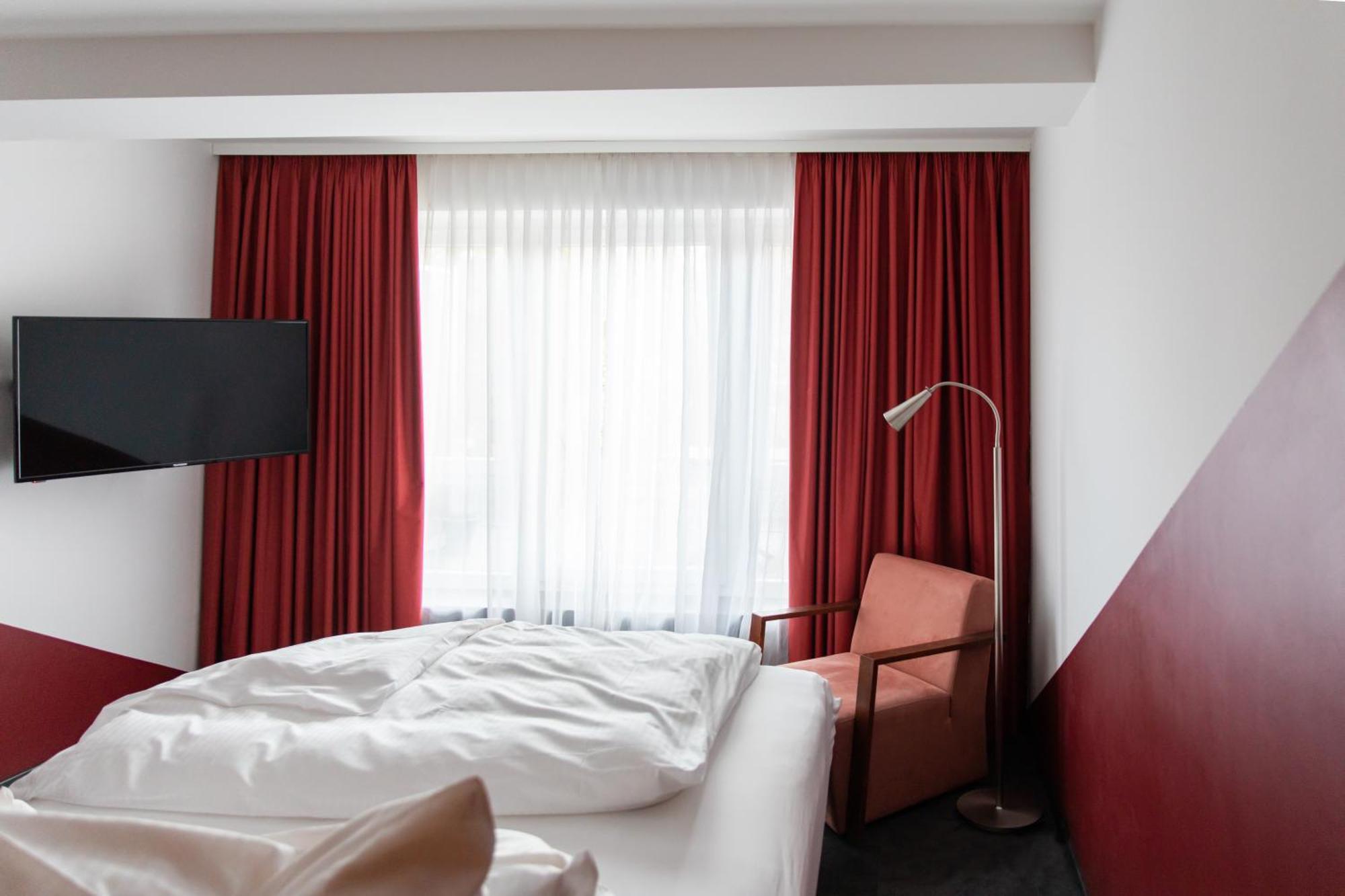 Mein Schlosshotel Heusenstamm Ngoại thất bức ảnh