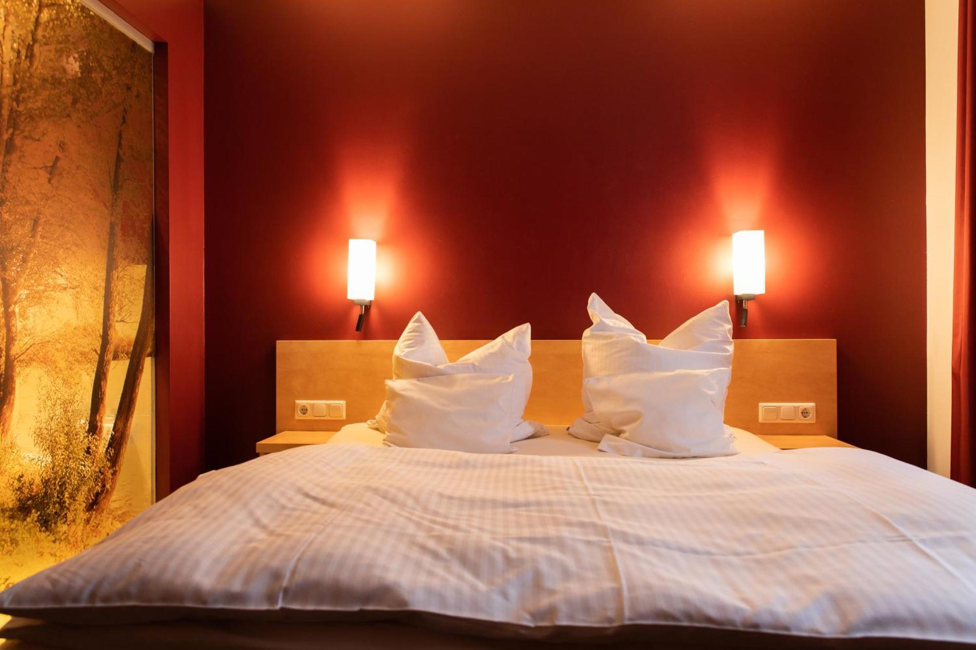 Mein Schlosshotel Heusenstamm Ngoại thất bức ảnh