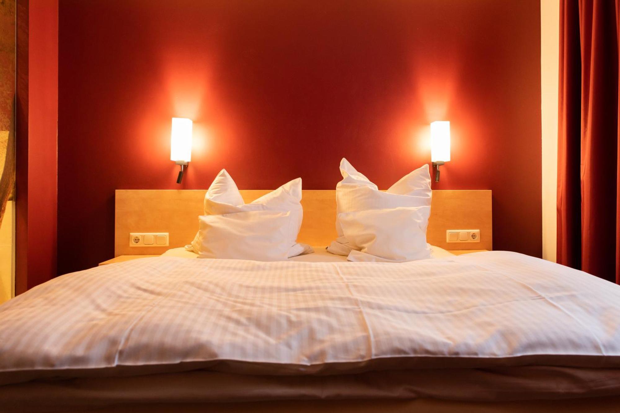 Mein Schlosshotel Heusenstamm Ngoại thất bức ảnh