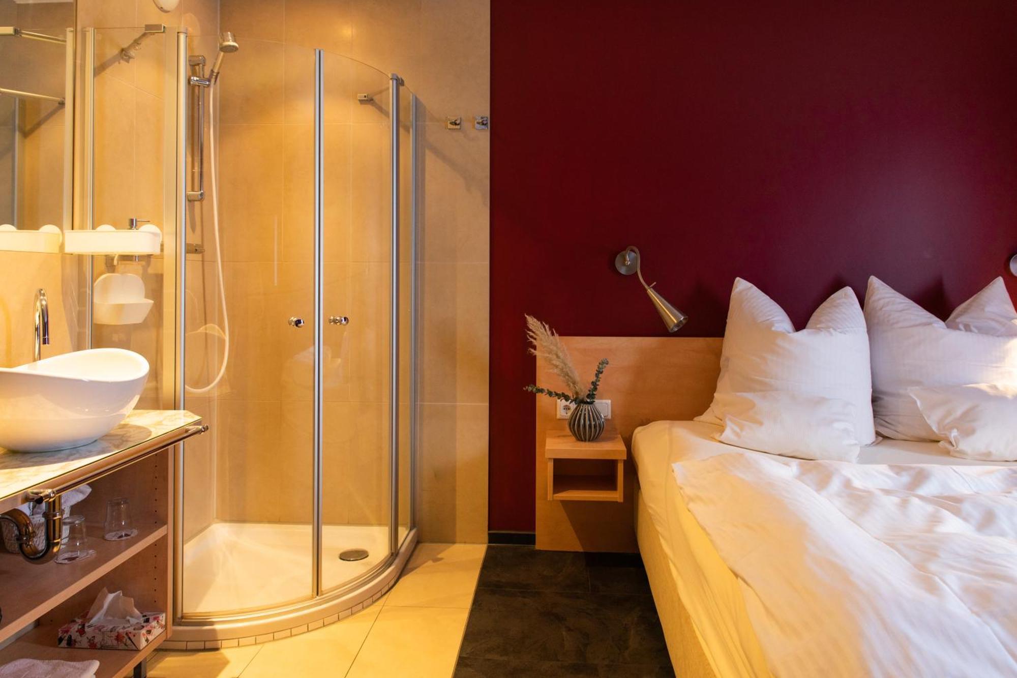 Mein Schlosshotel Heusenstamm Ngoại thất bức ảnh